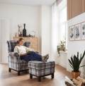 Cambridge mit Hocker in balugrauem Karostoff 6571307